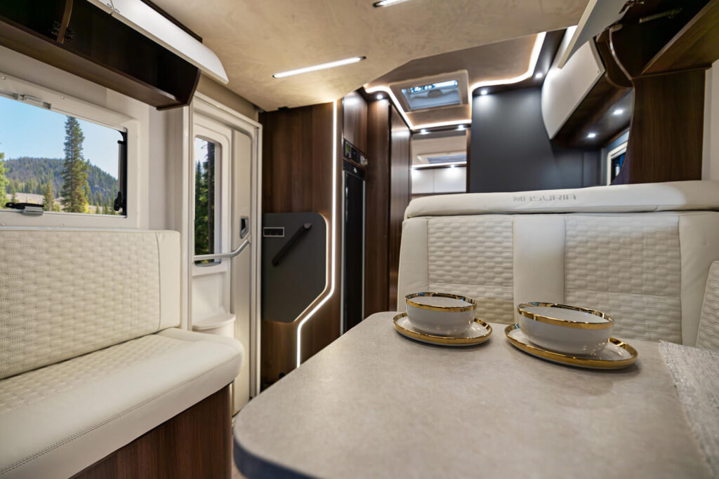 masuria-790-tl-xcamp-dealer-polintegra-salon