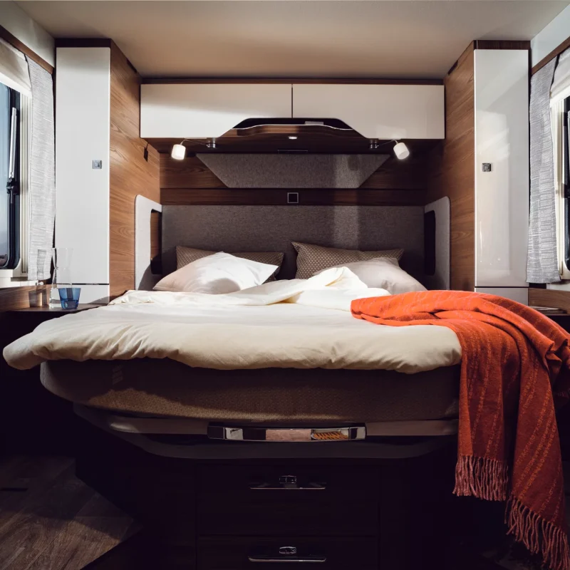 HYMER_BMLI_880_Sypialnia_XCamp